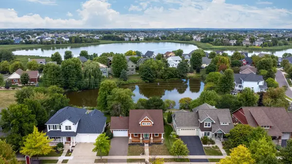 11662 Laketowne View, Albertville, MN 55301