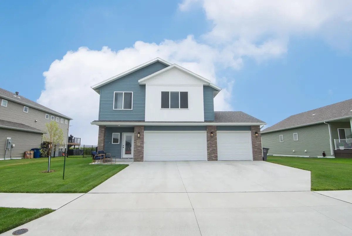 4871 Hampton Circle S, Moorhead, MN 56560 - #1