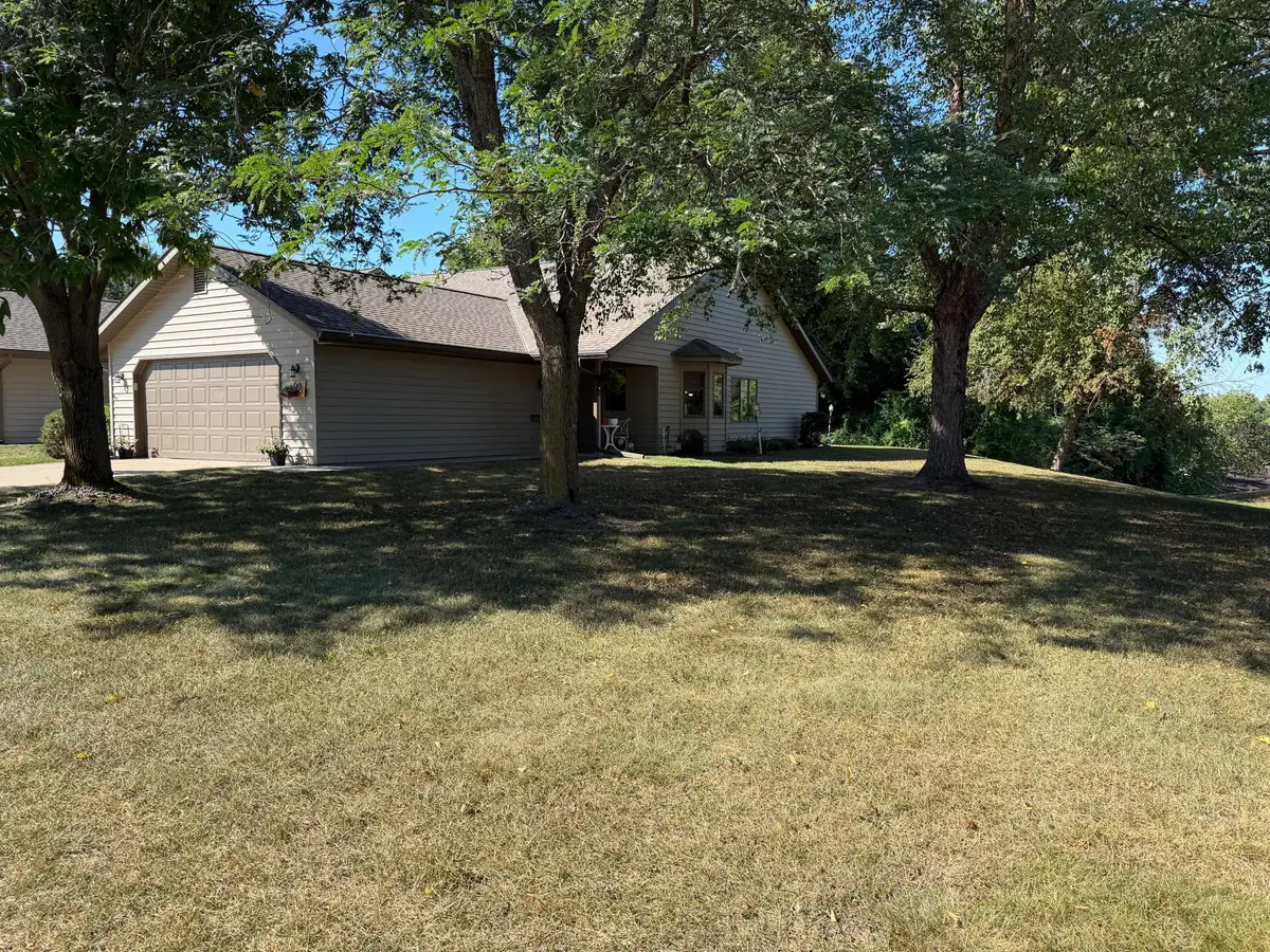 657 Hi Park Avenue, Red Wing, MN 55066 - #1