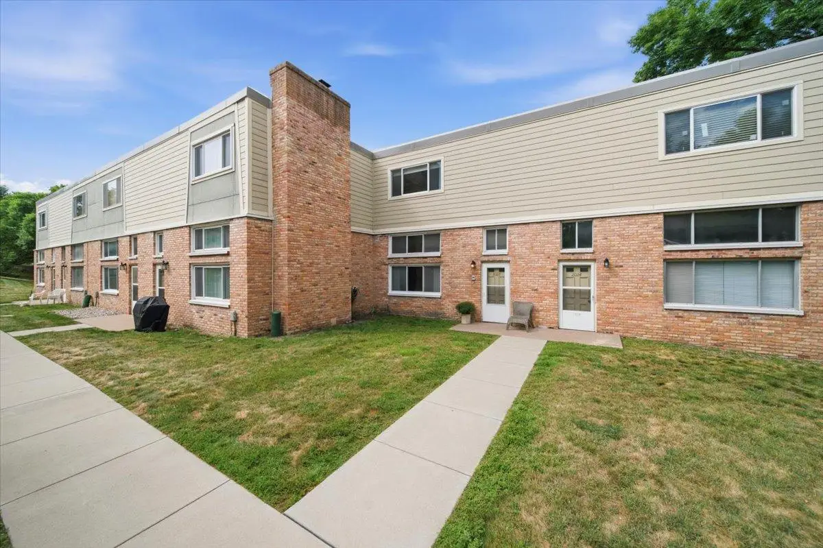 2026 Louisiana Avenue S, Saint Louis Park, MN 55426 - #1