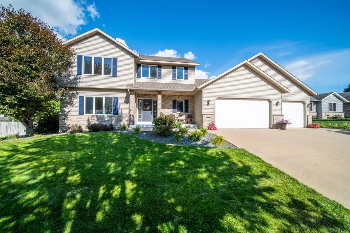 706 9th Ave Nw, Byron, MN 55920 - #1