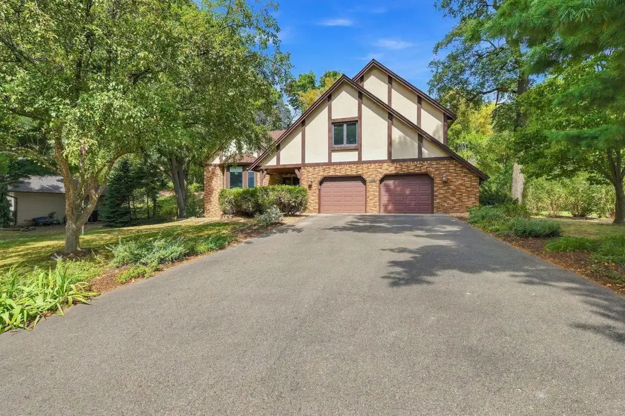 7885 Lower 139th Court, Apple Valley, MN 55124 - #3