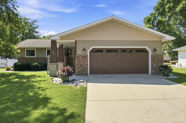 1514 22nd Avenue S, Fargo, ND 58103