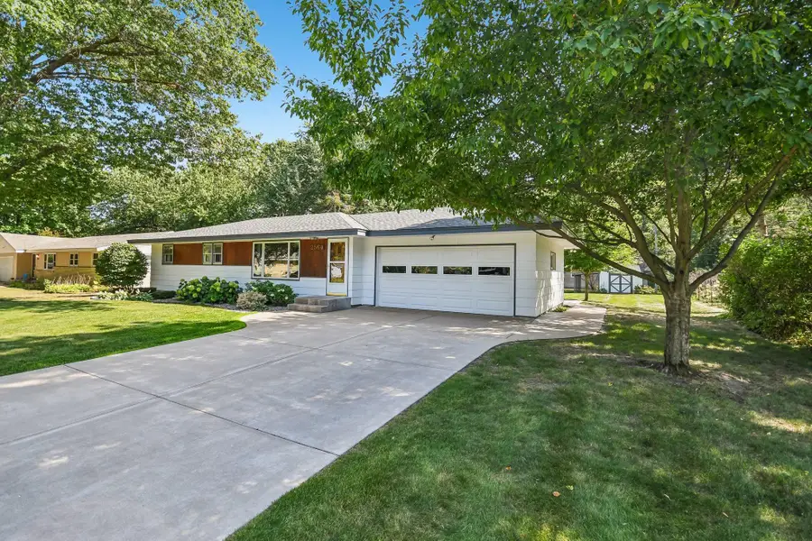 2564 Ardan Avenue, Mounds View, MN 55112 - #3