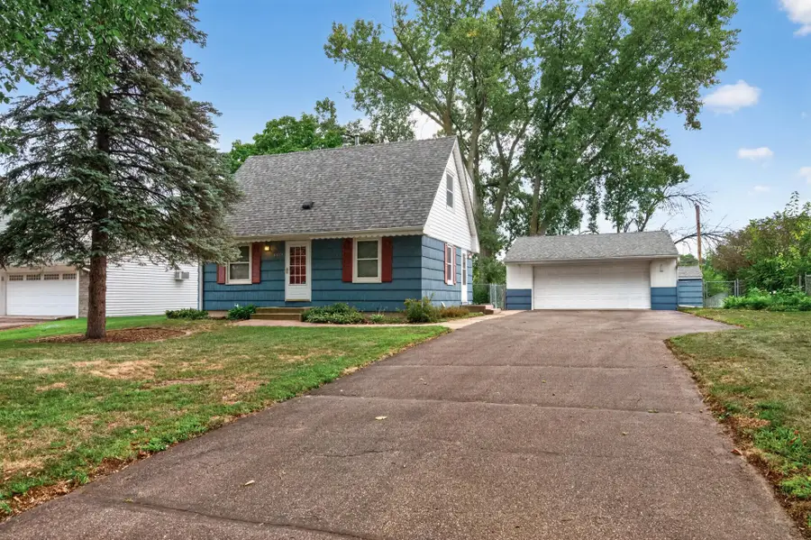 10957 Magnolia Street Nw, Coon Rapids, MN 55448 - #2