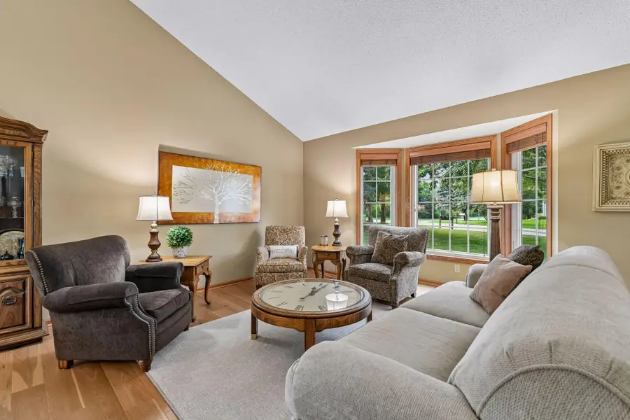 6601 Arlington Court, Chanhassen, MN 55317 - #2