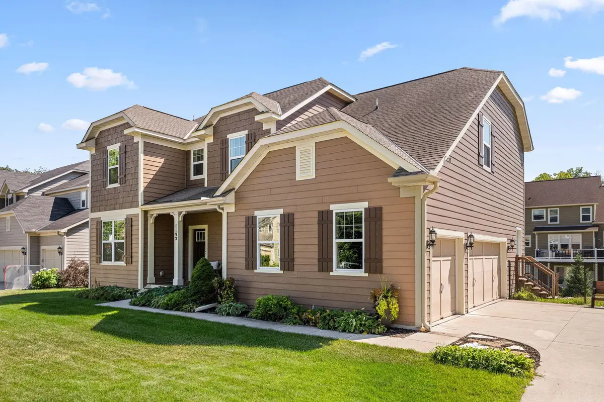 1192 Maple Lane W, Roseville, MN 55113 - #1