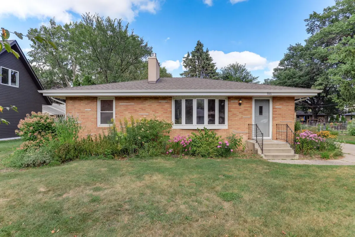 785 Grandview Avenue W, Roseville, MN 55113 - #1