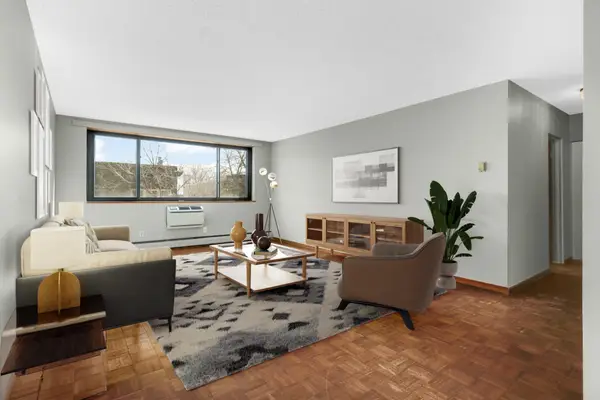 1912 Dupont Avenue S #405, Minneapolis, MN 55403