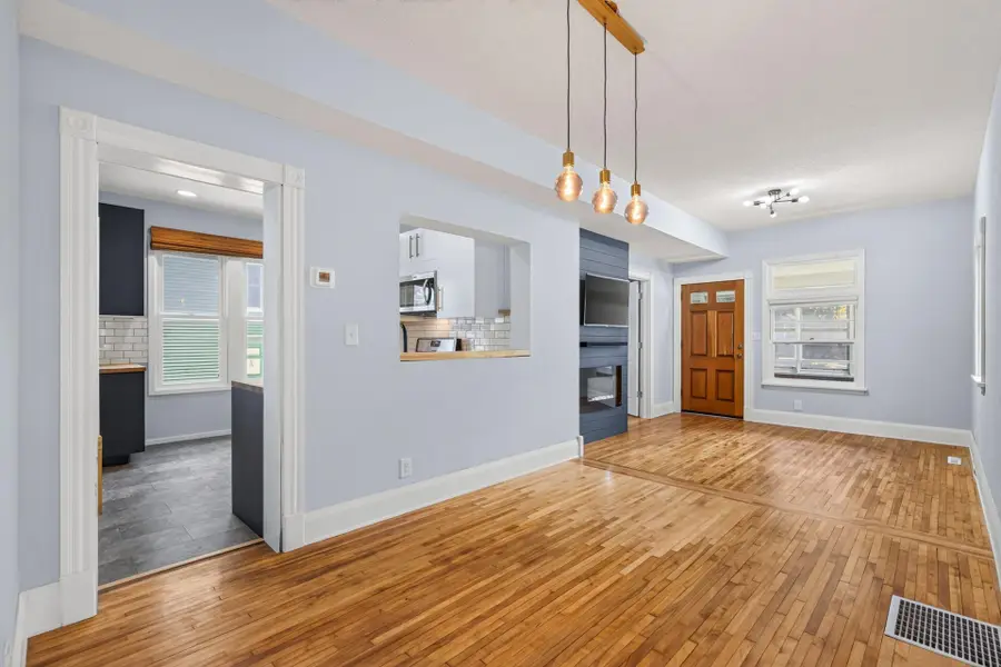 801 Armstrong Avenue, Saint Paul, MN 55102 - #2
