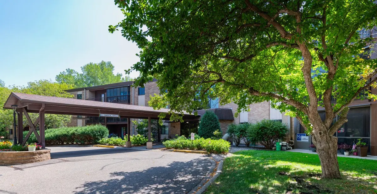 2670 Oxford Street N #204, Roseville, MN 55113 - #1