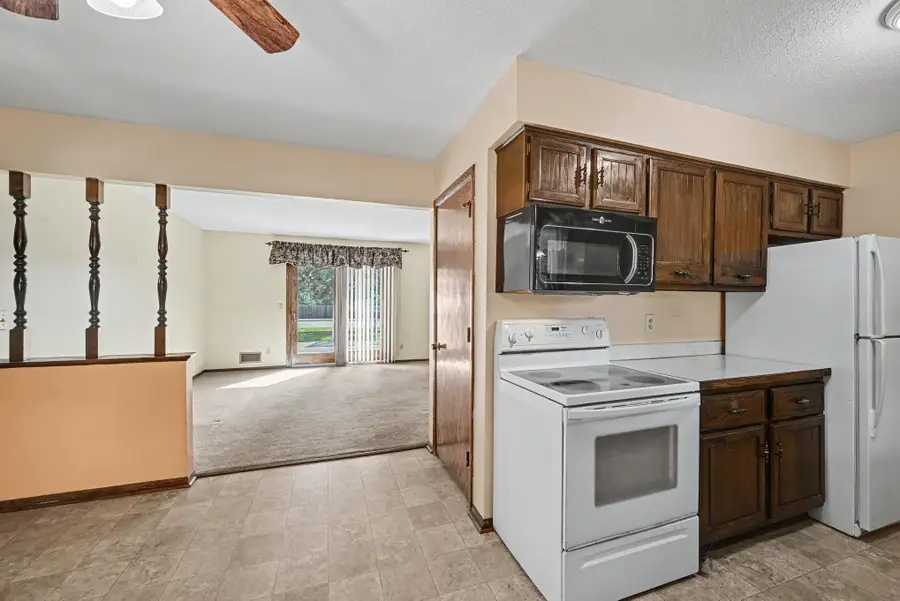 5520 Saint Stephens Street, Mounds View, MN 55112 - #3