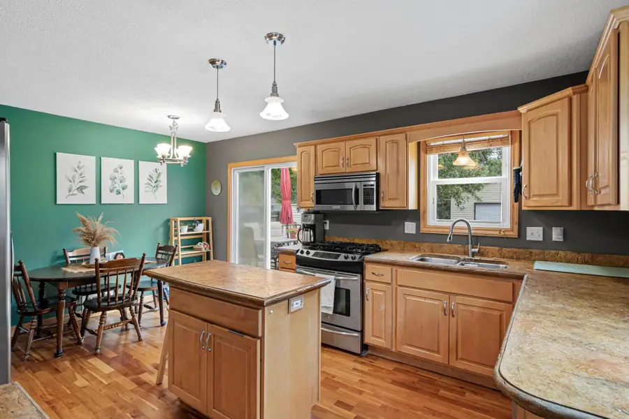 3975 Brunswick Avenue S, Saint Louis Park, MN 55416 - #2