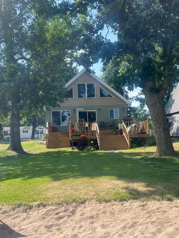 12090 Lake Street Se, Mentor, MN 56736