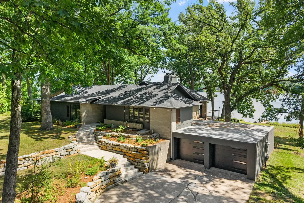 12 W Shore Road, Saint Paul, MN 55127 - #1
