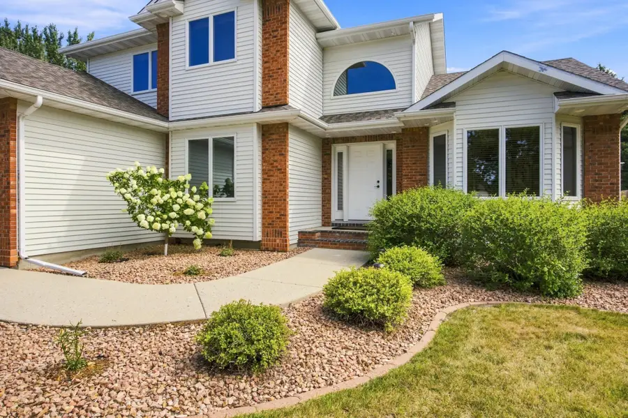 1906 E Rose Creek Parkway S, Fargo, ND 58104 - #3