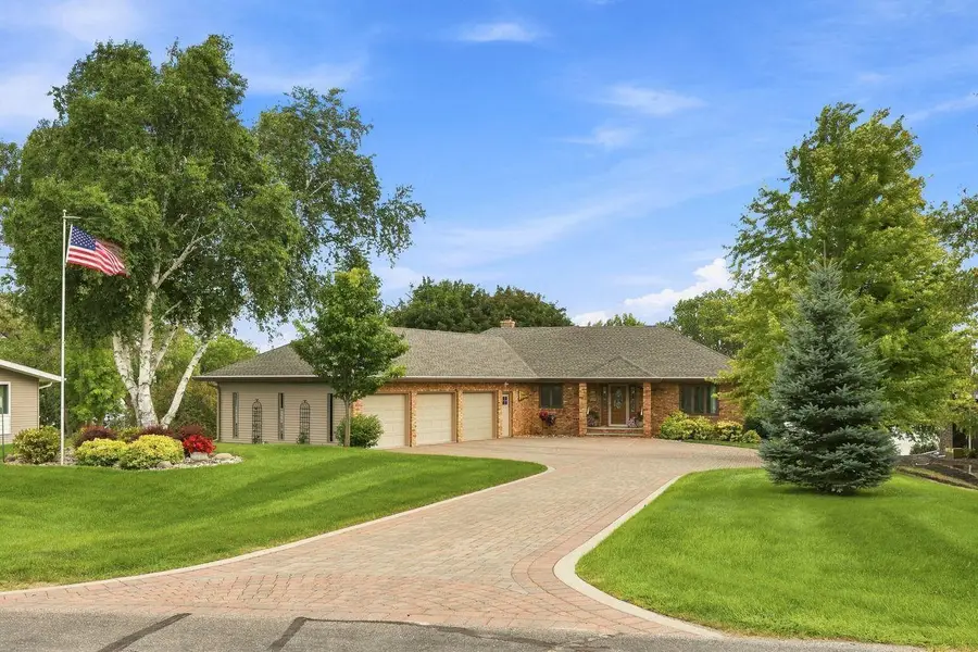 5987 24th Street Ne, Willmar, MN 56201 - #2