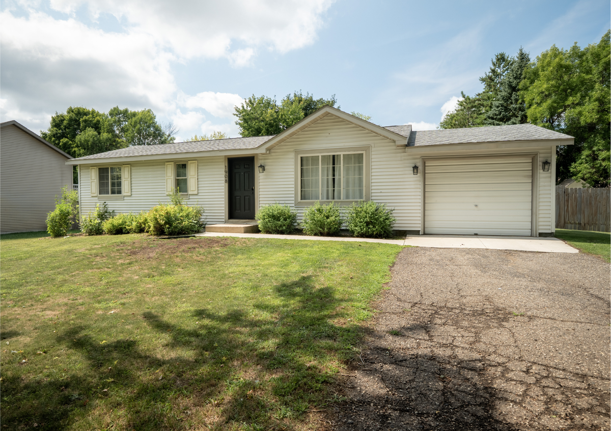 1908 E Golf Course Road Ne, Alexandria, MN 56308 - #1