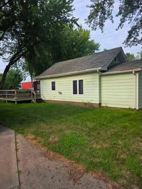 734 8th Street, Westbrook, MN 56183