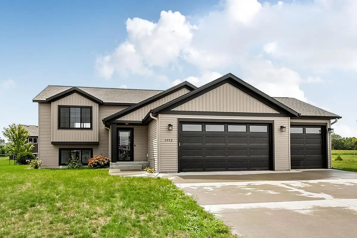 1012 26th Street Loop, Sartell, MN 56377 - #1