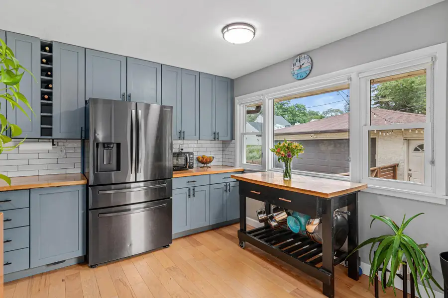 2242 Milton Street N, Roseville, MN 55113 - #2