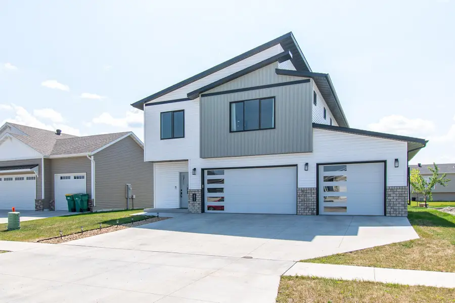 6013 Kodiak Lane, Horace, ND 58047 - #2