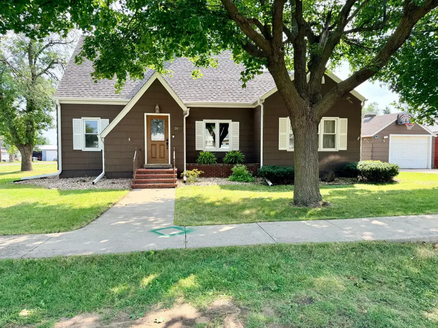 207 S 1st Avenue S, Lismore, MN 56155 - #2
