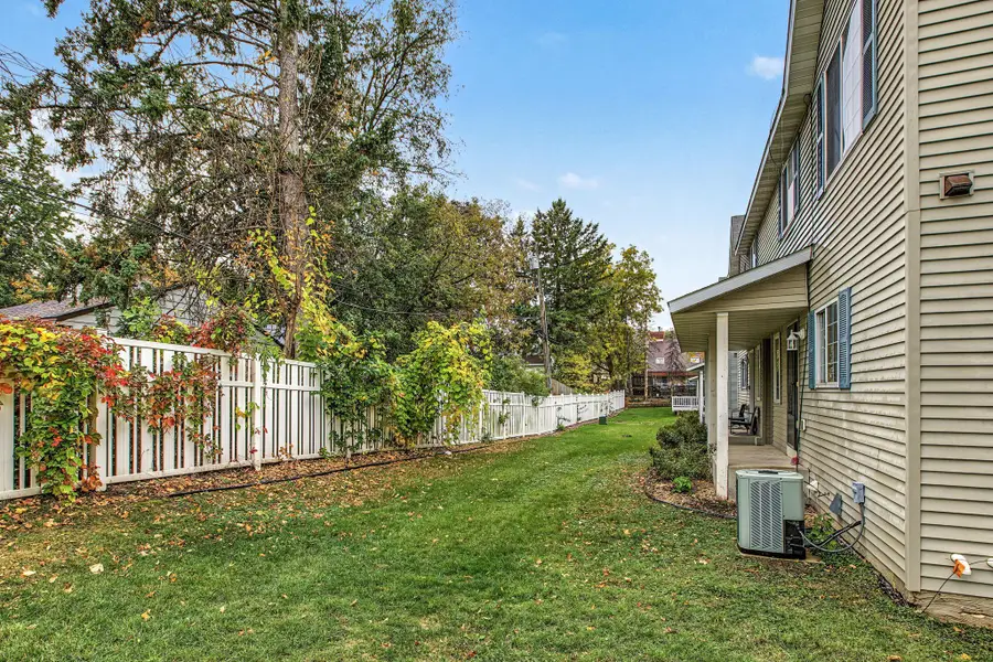 12 City View Lane, Saint Paul, MN 55107 - #2