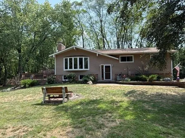 861 Willow Ridge 1, Hudson, WI 54016