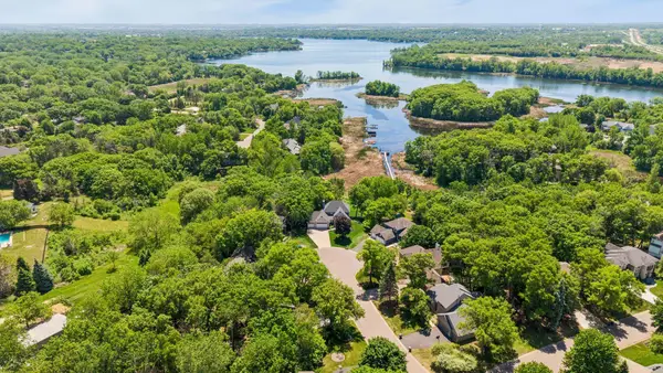 18706 Kanabec Court, Lakeville, MN 55044