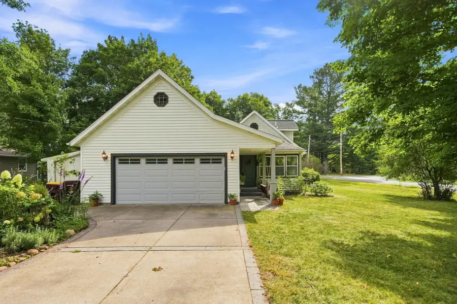 406 Maple Street, Taylors Falls, MN 55084 - #3