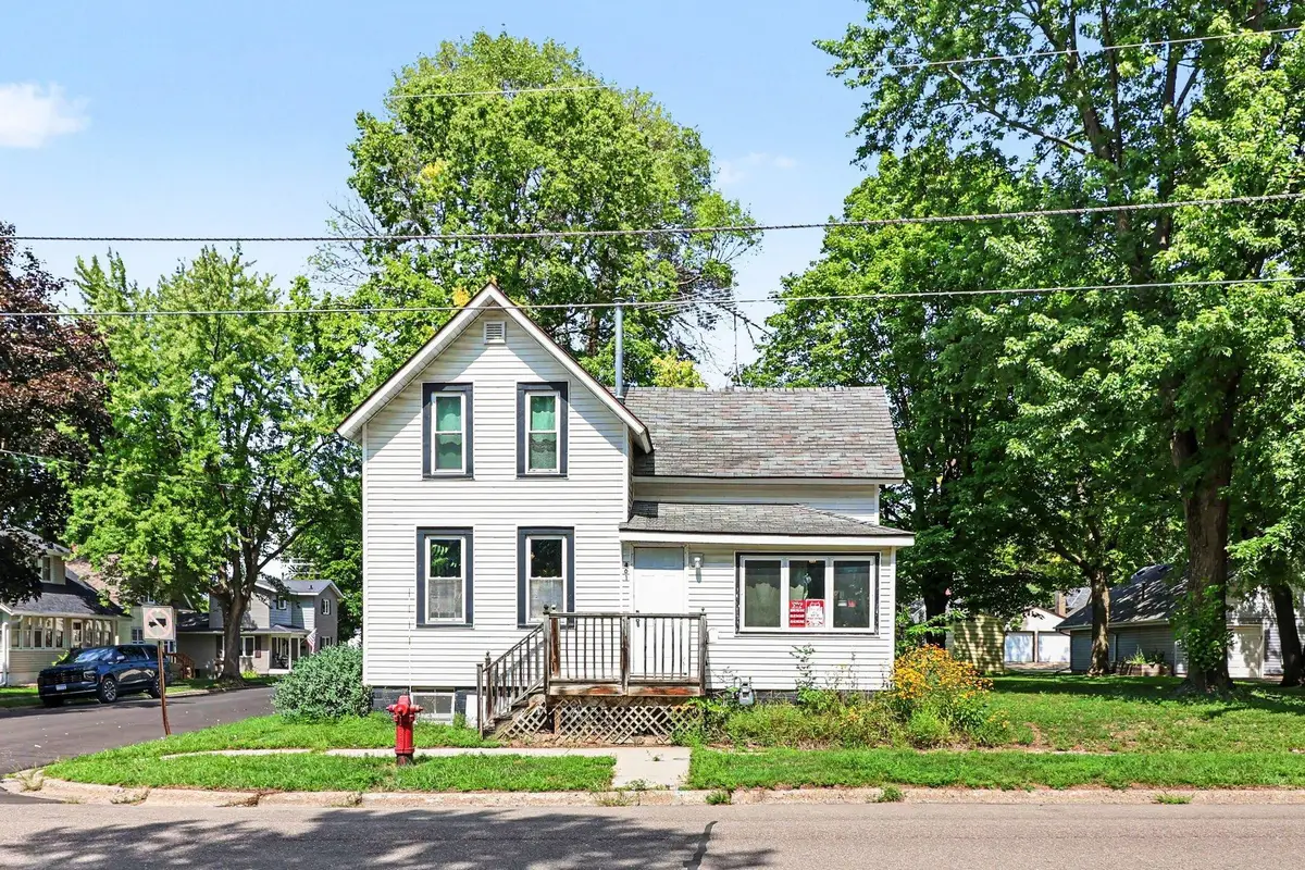 401 Oak Avenue Se, Montgomery, MN 56069 - #1