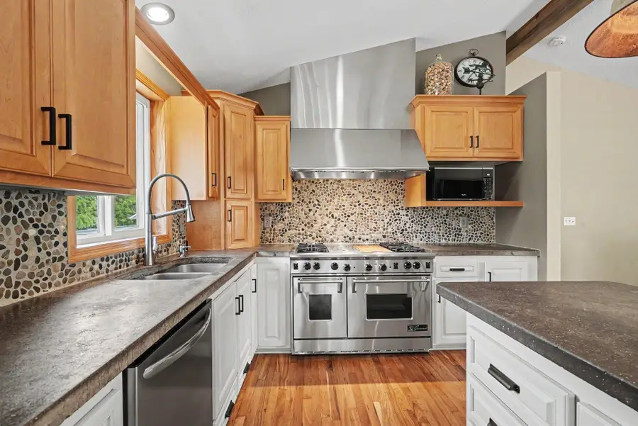 1906 Raleigh Road, New Richmond, WI 54017 - #2