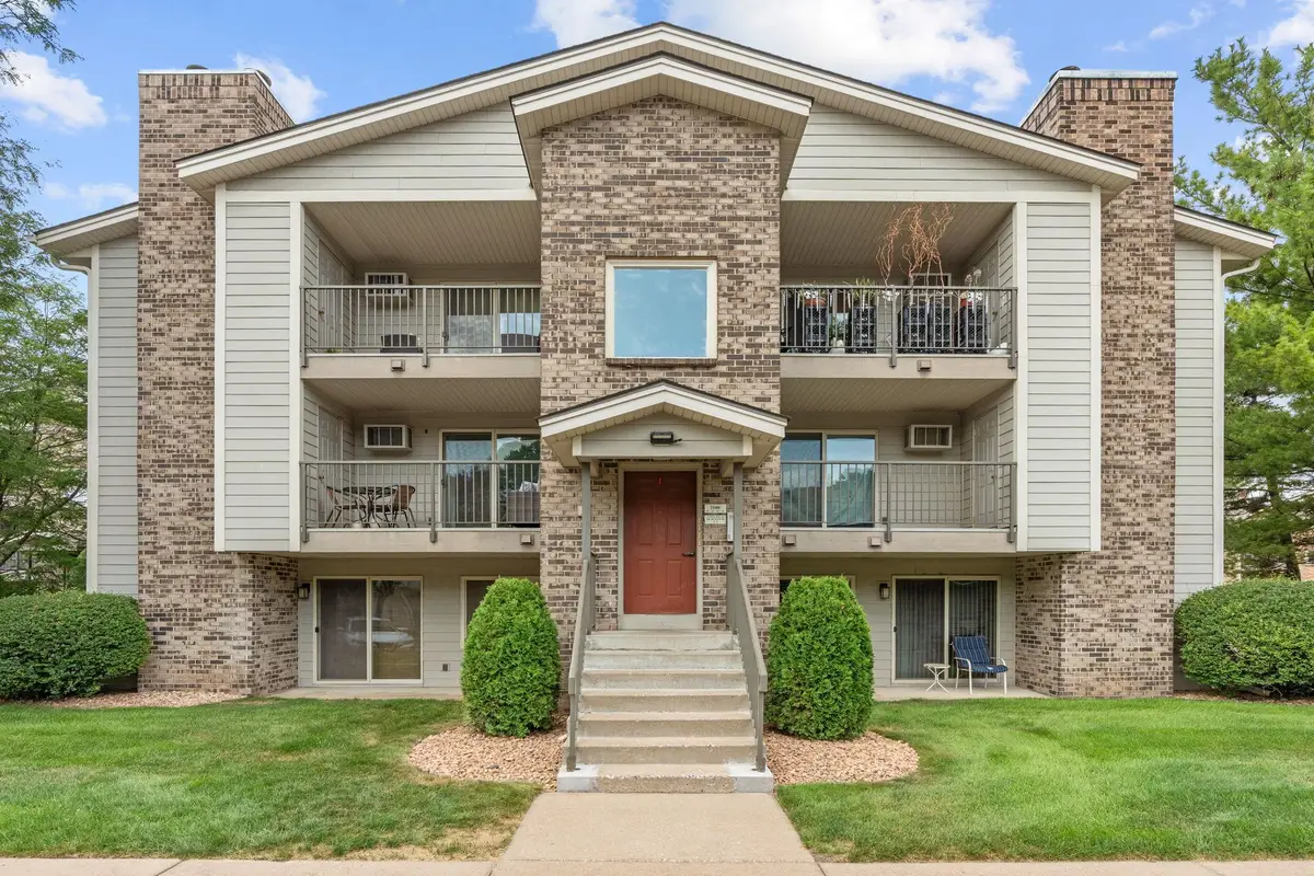2100 Ridge Drive #22, Saint Louis Park, MN 55416 - #1