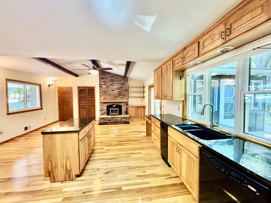 410 Betty Lane, West Saint Paul, MN 55118 - #3