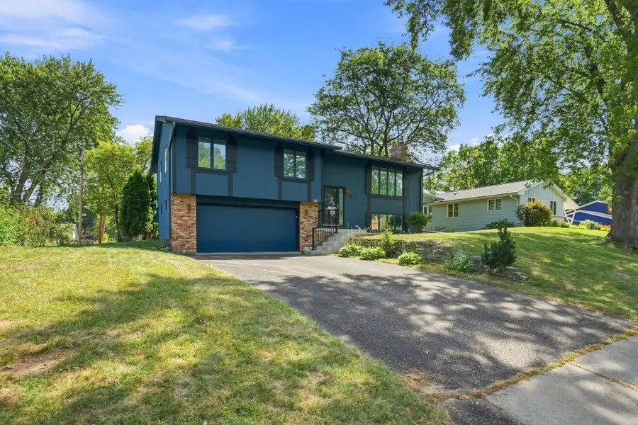 2756 Yukon Avenue N, New Hope, MN 55427 - #2