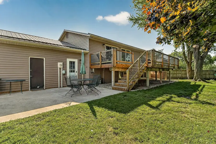 813 3rd Avenue Se, Stewartville, MN 55976 - #2
