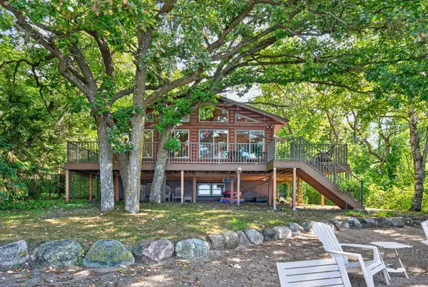 11901 42nd Street Se, Clear Lake, MN 55319
