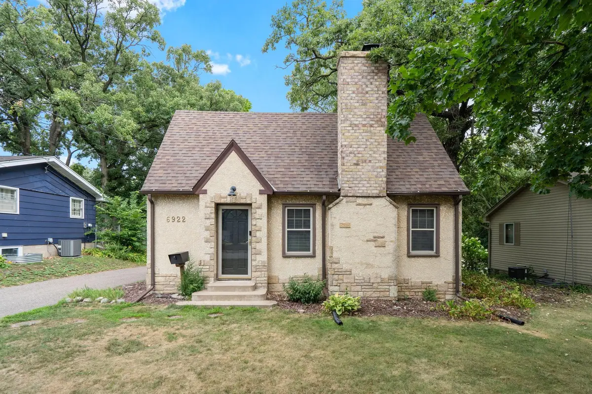 6922 Corvallis Avenue N, Crystal, MN 55428 - #1