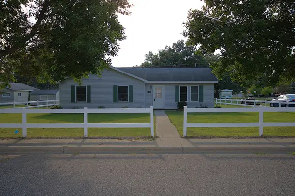 311 Roosevelt Street Sw, Staples, MN 56479