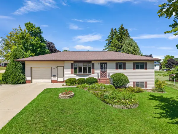442 S Sunnyside Drive, Caledonia, MN 55921