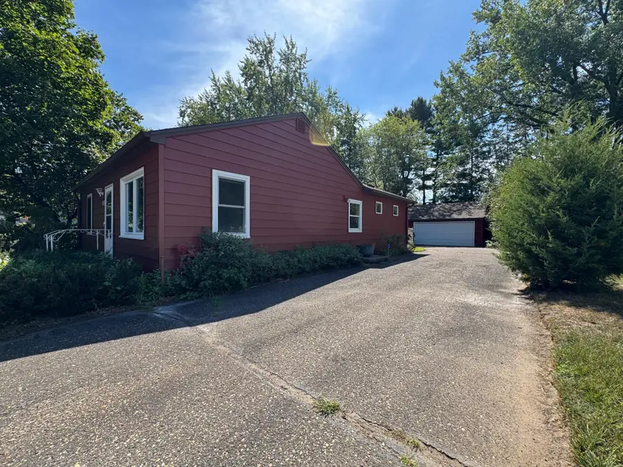 830 Sandhurst Drive W, Roseville, MN 55113 - #2