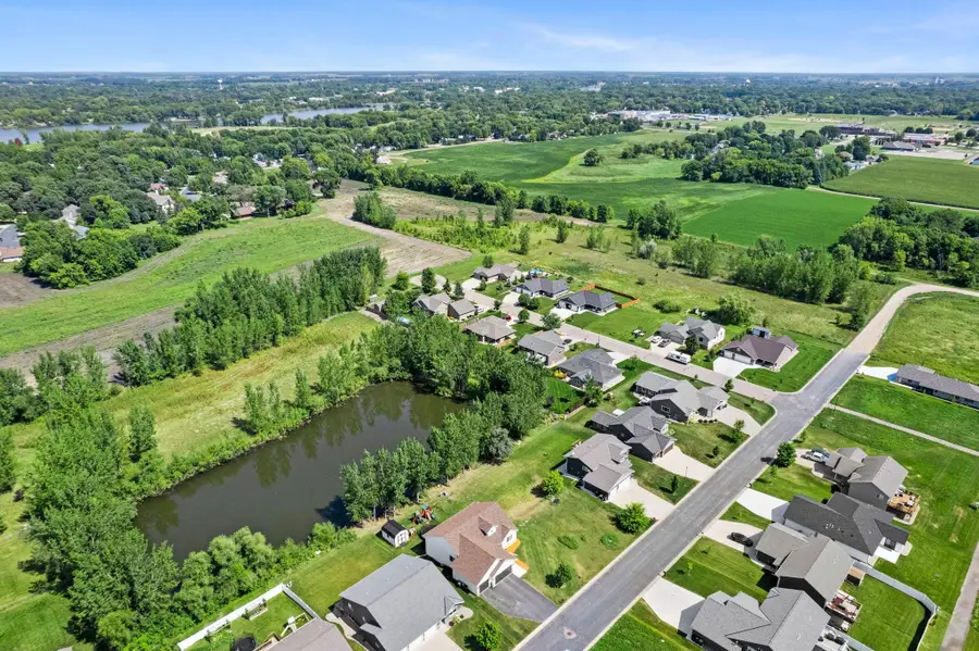 820 Willow Drive, Hutchinson, MN 55350 - #2