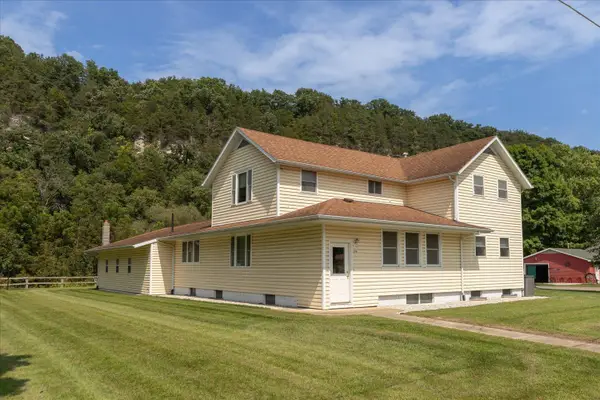 208 Ashburn Street E, Lanesboro, MN 55949