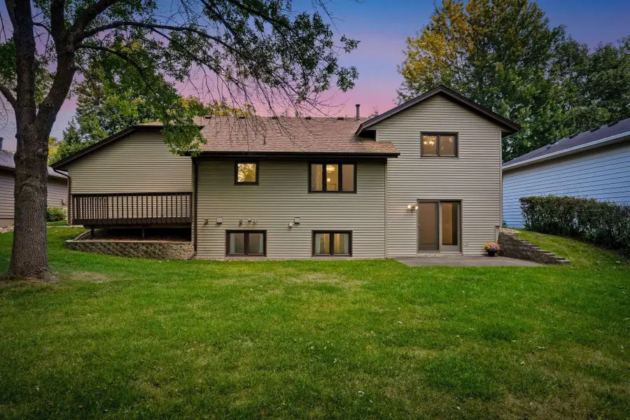 330 NW Shady Ridge Road Nw, Hutchinson, MN 55350 - #2