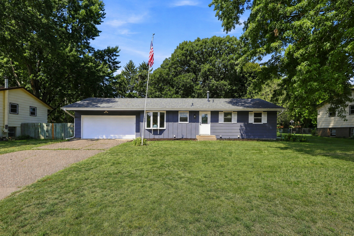 4841 105th Lane Ne, Blaine, MN 55014 - #1