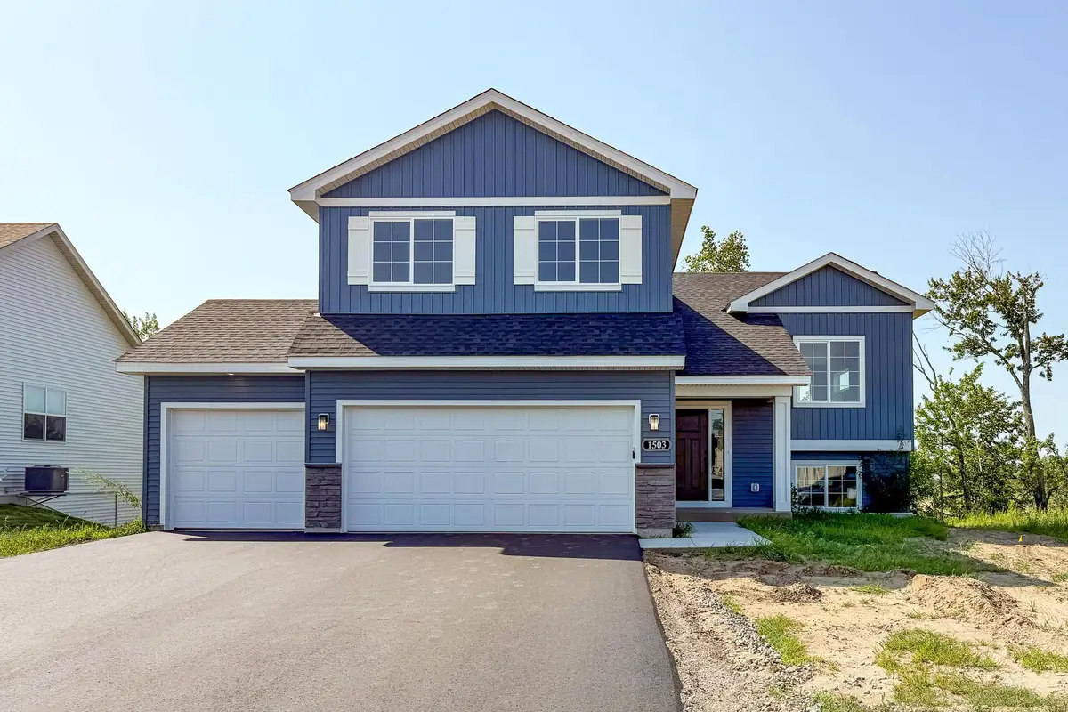 1503 Woods Road Ne, Isanti, MN 55040 - #1