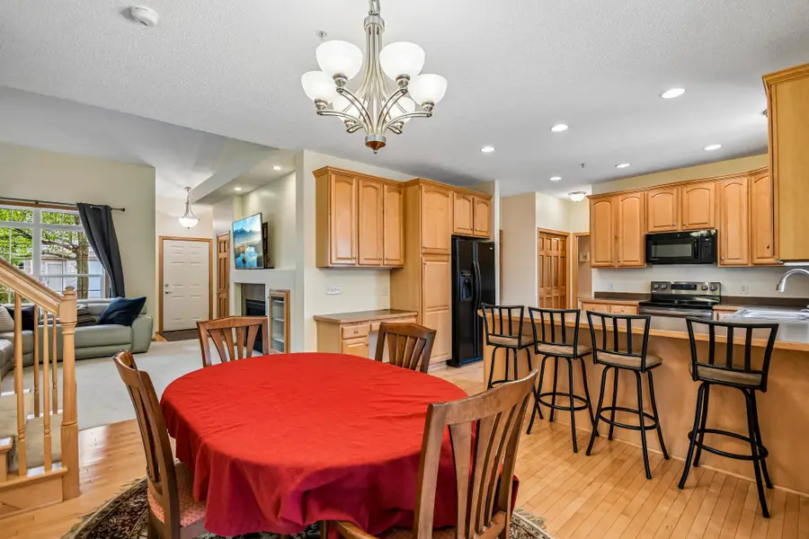 9637 Belmont Lane, Eden Prairie, MN 55347 - #2