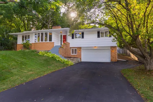 6700 Hillside Lane, Edina, MN 55439