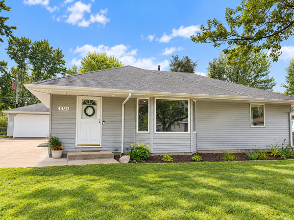 11724 NW Larch Street Nw, Coon Rapids, MN 55448